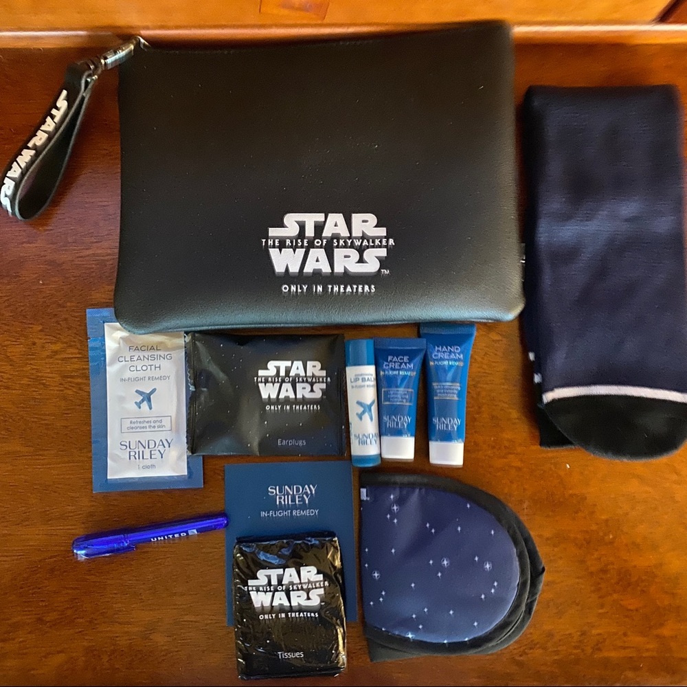 United Airlines Star Wars Amenity Travel Kit New